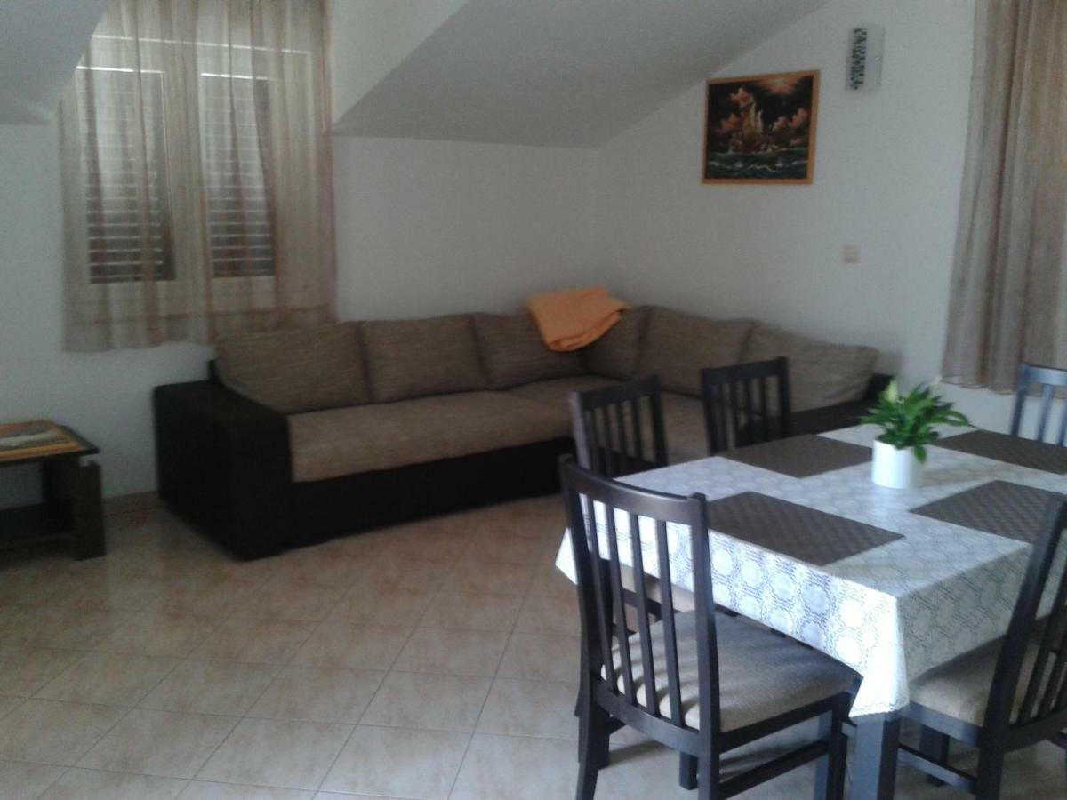 Vila Suzana Tribalj Esterno foto